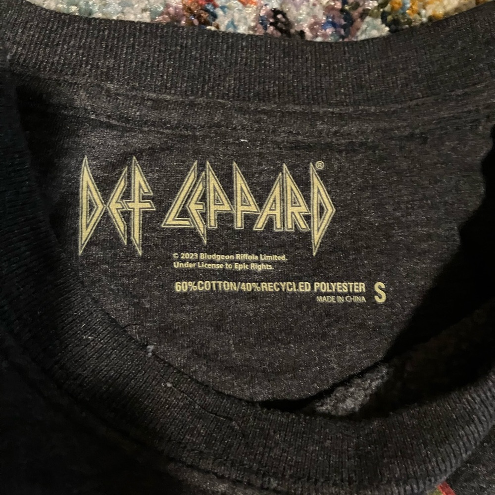 Vintage look Def Leppard sweater